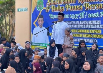 Buka Bersama Warga Empagae, Bupati SAR Paparkan 14 Program Unggulan