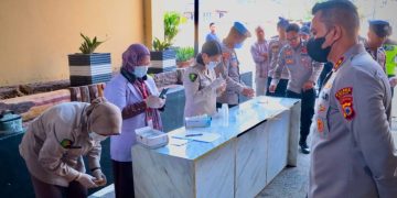 Jaga Integritas, Polres Sidrap Tes Urine Ratusan Personelnya