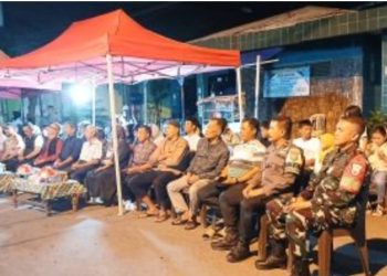 Kapolres Parepare Jalin Silaturahmi dengan Warga Kelurahan Mallusetasi di Pos Kamling Bogar, Tekankan Pentingnya Kamtibmas dan Kerjasama