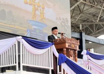 Kebangkitan Tradisi: Ribuan Umat Muslim Sidrap Padati Stadion Ganggawa untuk Shalat Idul Fitri