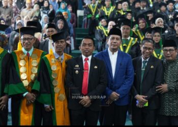 Memperkuat Generasi Religius, Bupati Sidrap Hadiri Wisuda IAI DDI dan Teken MoU