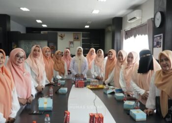 Pengurus DWP Kabupaten dan Kecamatan se-Sidrap Ikuti Halalbihalal serta Peringatan Hari Kartini DWP Pusat