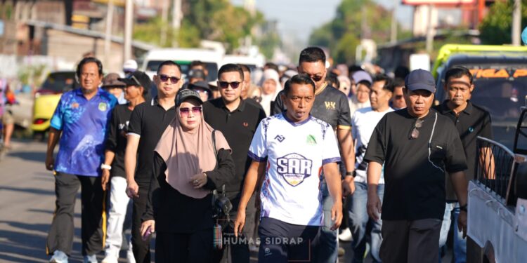 Pimpin Jalan Sehat, Bupati Sidrap Tekankan Peran Kampus dalam Pembangunan Daerah