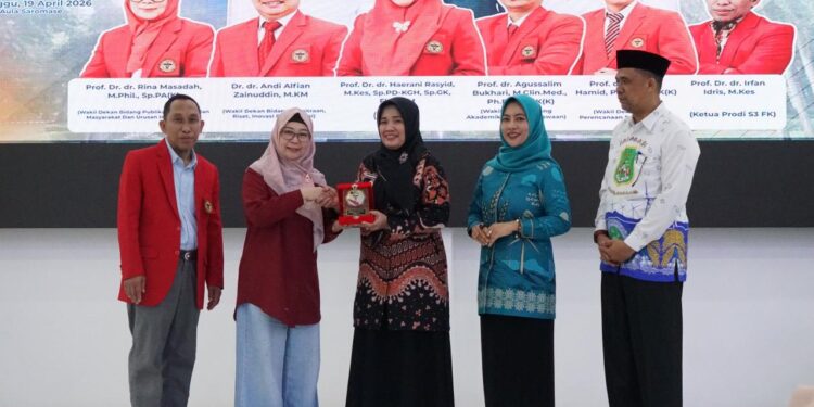 Tekan Angka Stunting, TP PKK Sidrap Gandeng FK Unhas Adakan Sosialisasi 