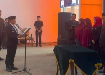 Tasming Hamid lantik direktur PAM Tirta Karajae