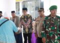 Lepas Jemaah Haji, Sekda Pinrang Tekankan Pentingnya Menjaga Kesehatan dan Kebersamaan
